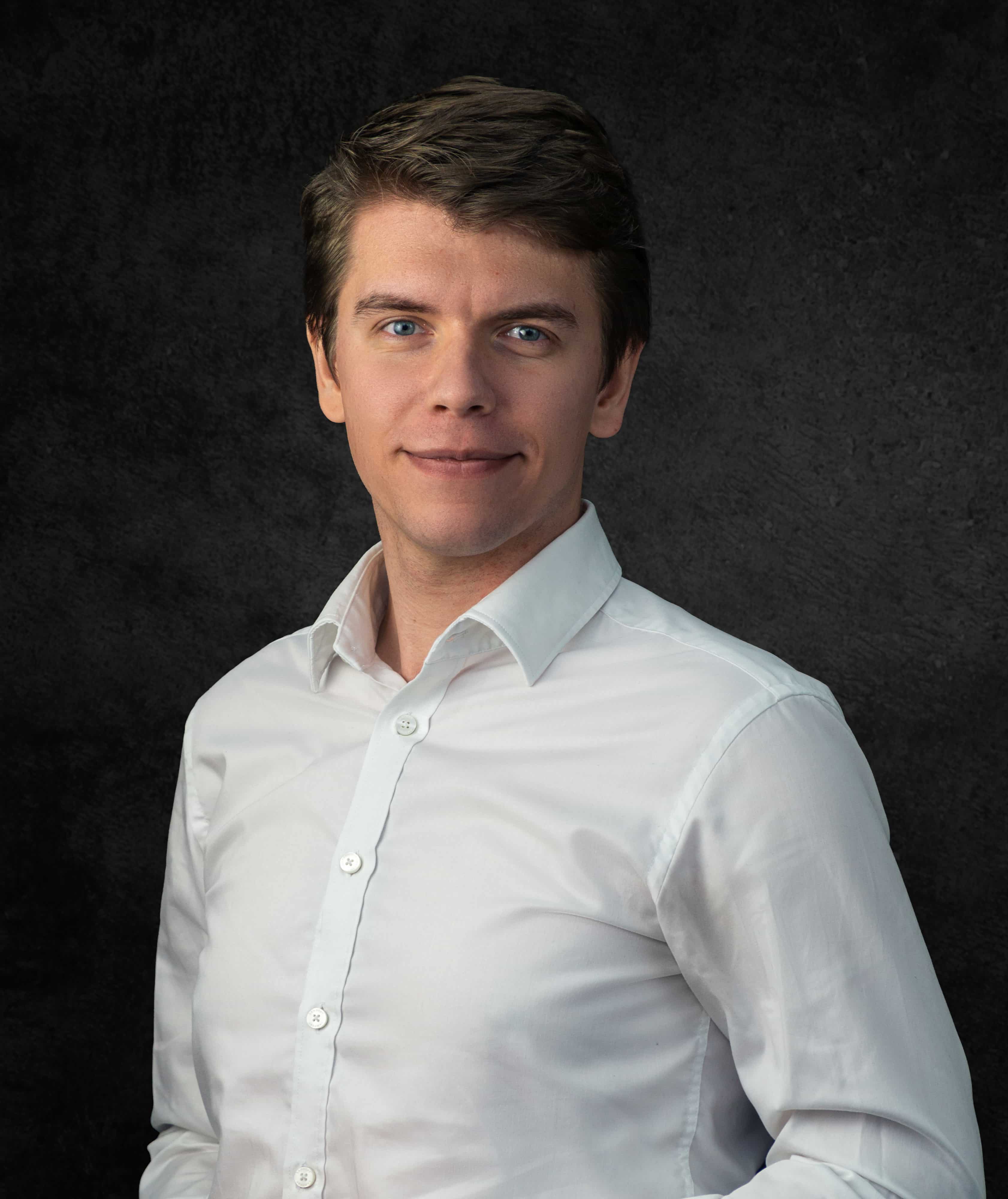 Łukasz Łaguna - Adwokat, doradca restrukturyzacyjny oraz certyfikowany audytor ISO 27001 Łukasz Łaguna